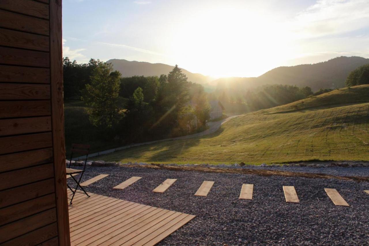Hiška-Glamping Hotel Ajdovščina Eksteriør billede