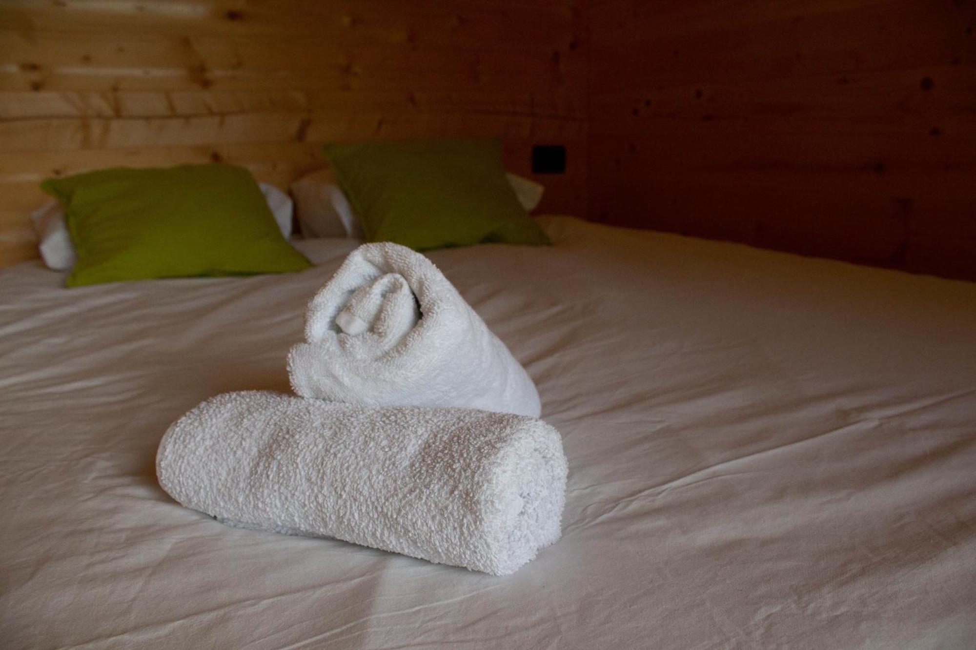 Hiška-Glamping Hotel Ajdovščina Eksteriør billede